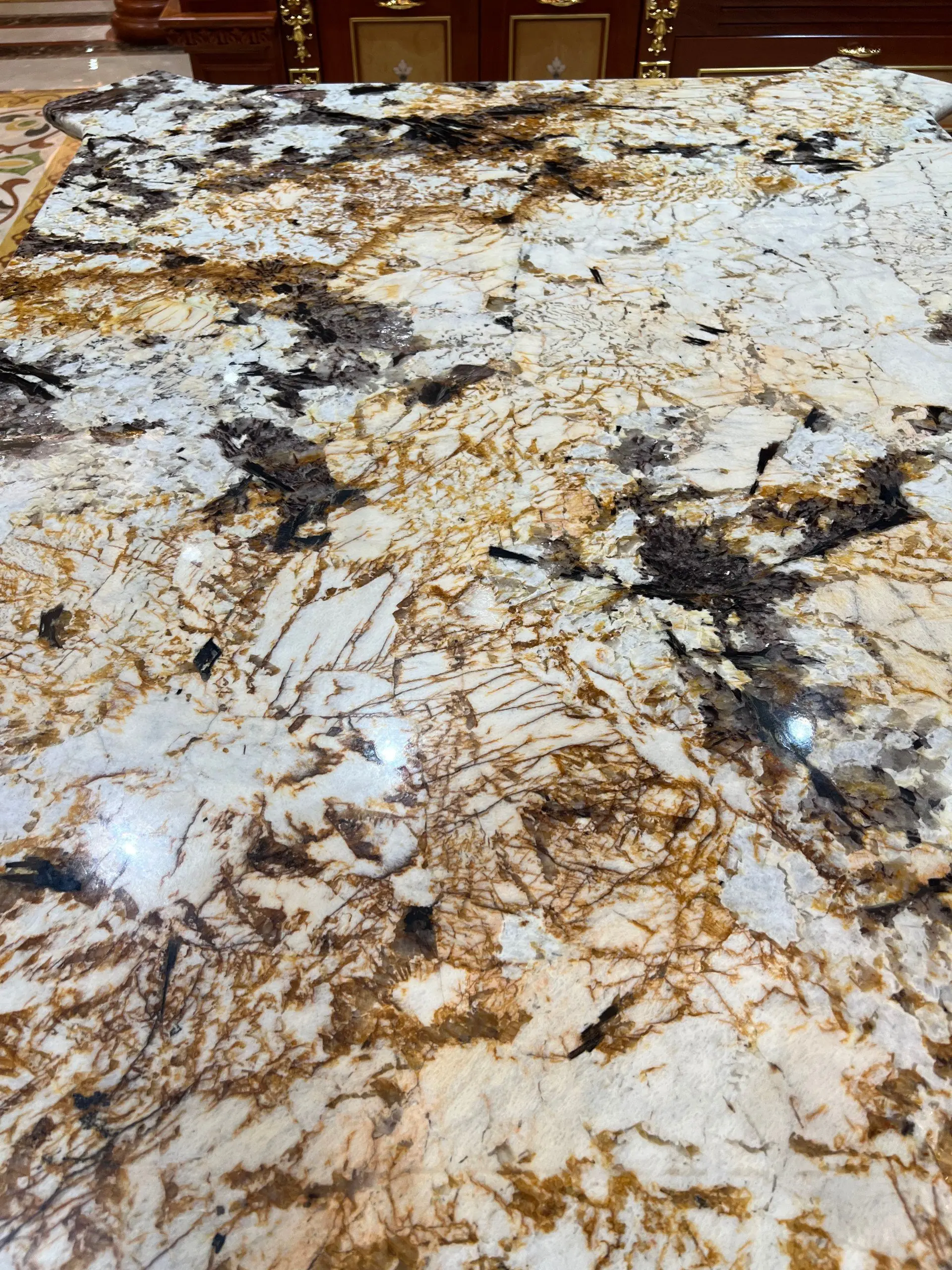 ĐÁ GRANITE VÀNG BẠCH DƯƠNG